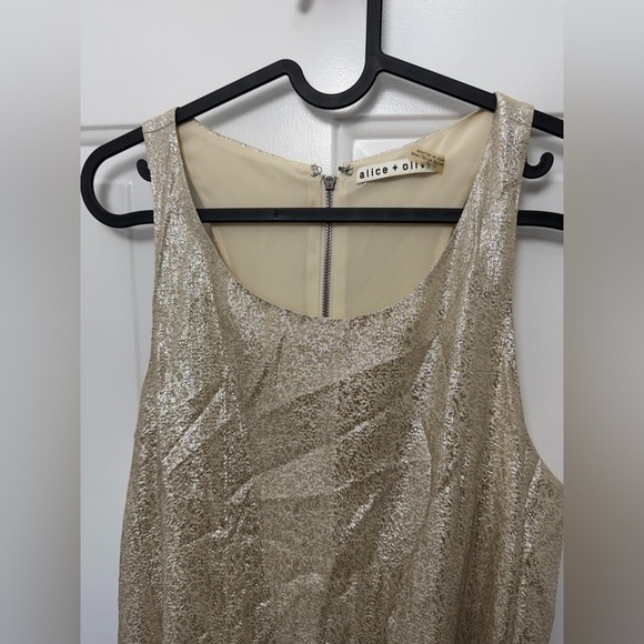Women’s Alice + Olivia Gold Silk Blend Sleeveless Mini Dress S Party Holiday - Picture 3 of 9
